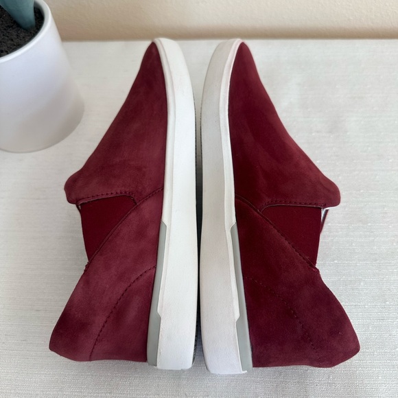 Kizik Paris Maroon Suede Slip On Sneakers Women’s 7 - Picture 9 of 14